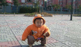 小男孩尿尿视频,小男孩尿尿视频引发网友热议